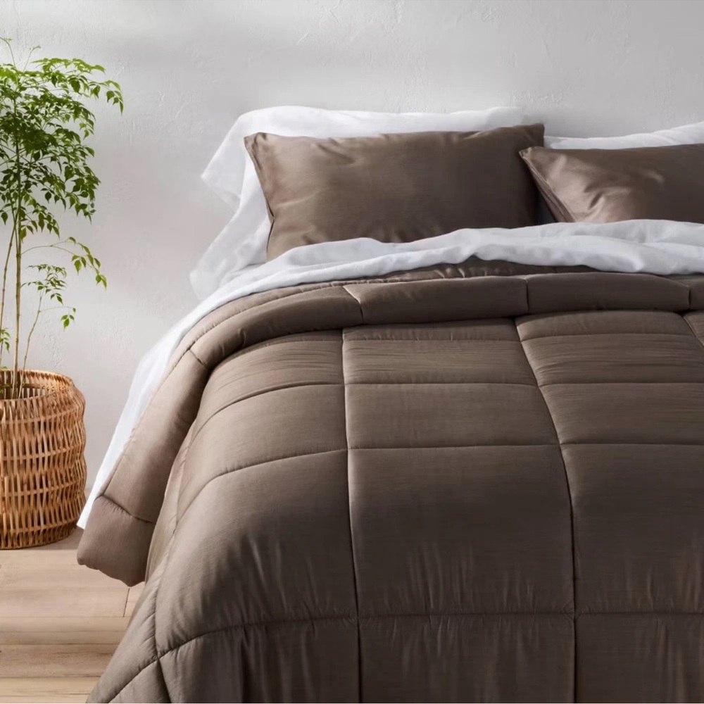 Nwt Queen Rayon from Bamboo
Comforter Set Fig - Picture 2 of 7